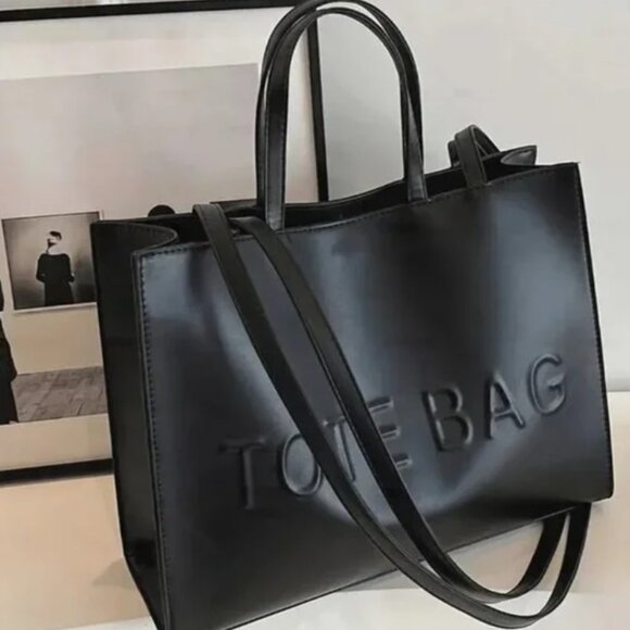 Chic Black Embossed Tote – Vegan Leather Shoulder Bag for Women - Picture 2 of 6